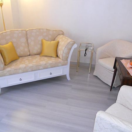 Hotel Villa Delle Ortensie Sant'Omobono Imagna Exteriör bild