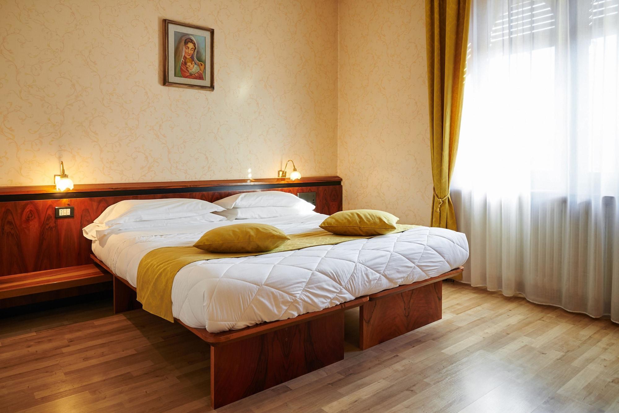 Hotel Villa Delle Ortensie Sant'Omobono Imagna Exteriör bild