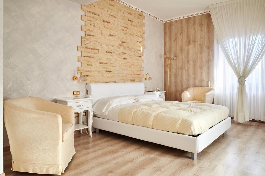 Hotel Villa Delle Ortensie Sant'Omobono Imagna Exteriör bild