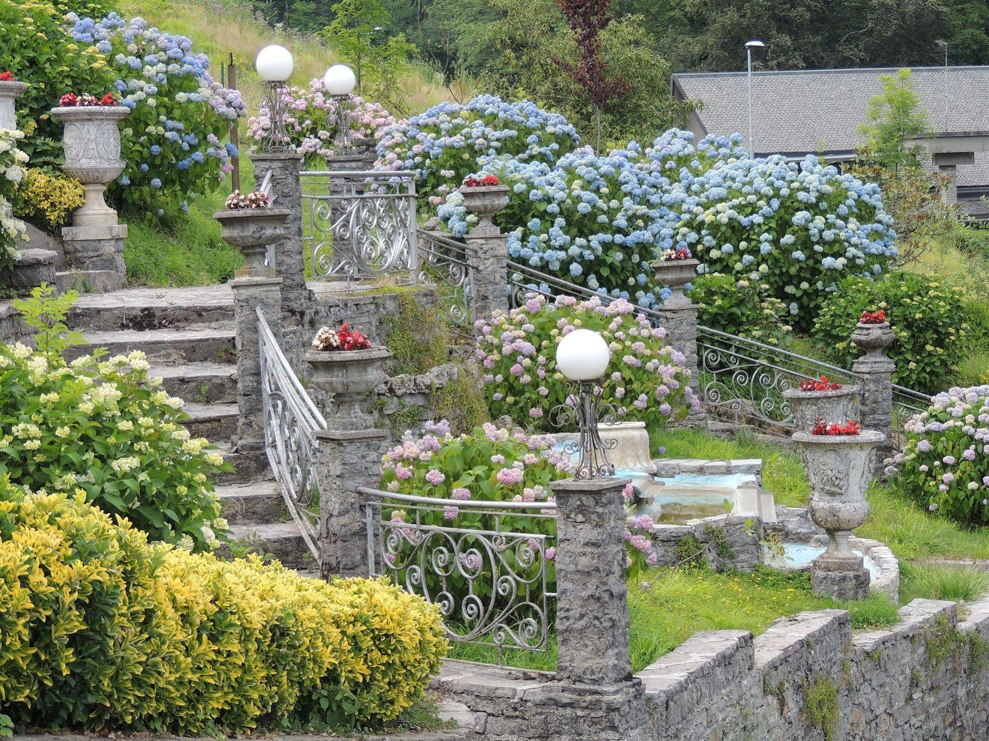 Hotel Villa Delle Ortensie Sant'Omobono Imagna Exteriör bild